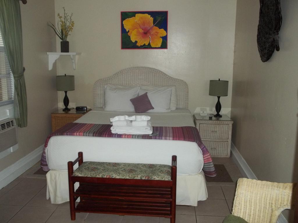 Duval House Bed & Breakfast Key West Bagian luar foto