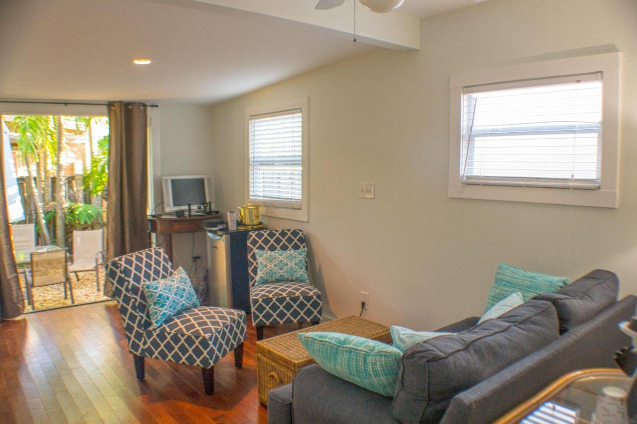 Duval House Bed & Breakfast Key West Bagian luar foto