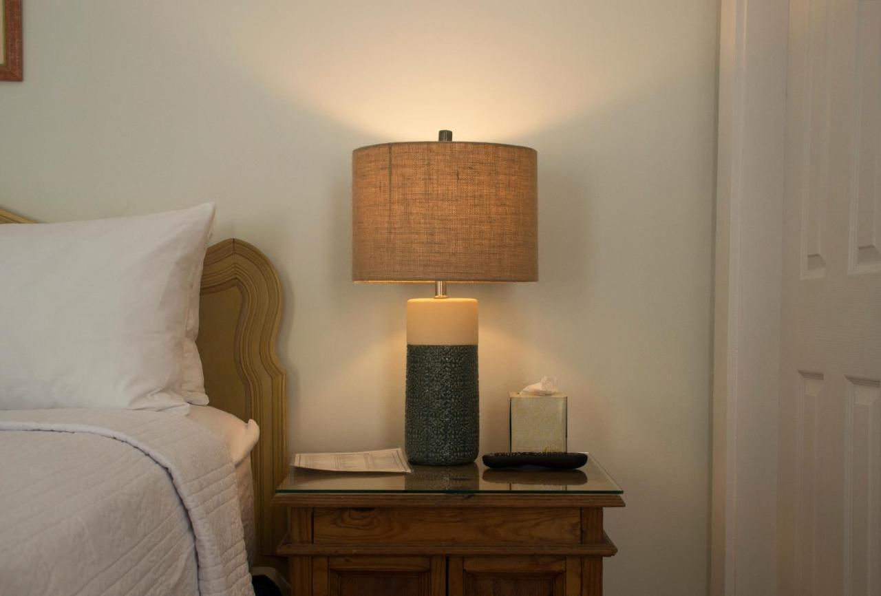 Duval House Bed & Breakfast Key West Bagian luar foto